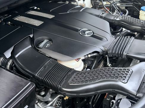 Used 2019 Mercedes-Benz GLS 450 4MATIC image 8