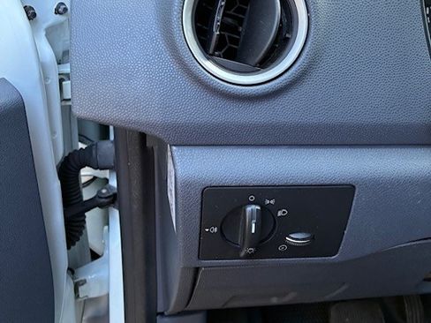 Used 2013 Ford Transit Connect XLT image 23