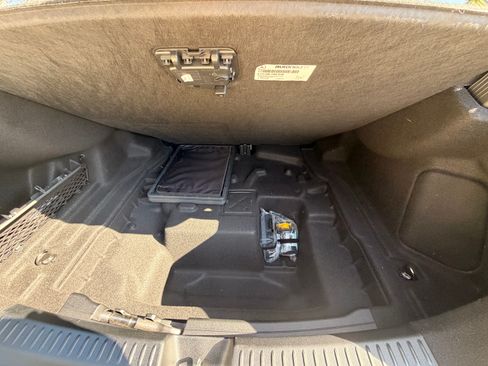 Used 2025 Mercedes-Benz E 450 4MATIC Sedan image 12