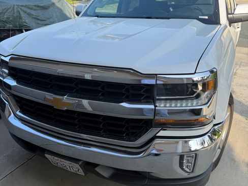Used 2017 Chevrolet Silverado 1500 LT w/ All Star Edition image 9