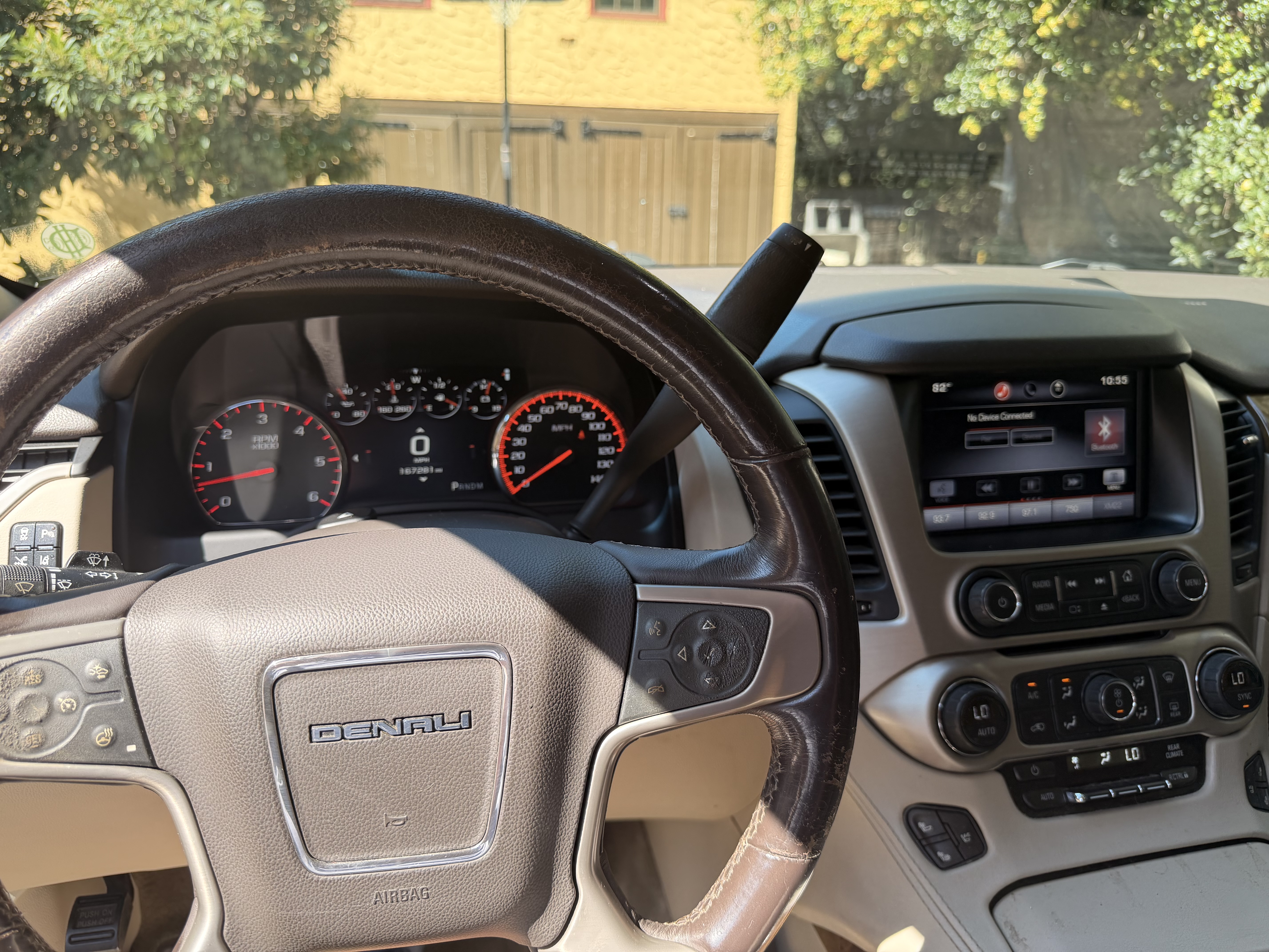 Used 2015 GMC Yukon XL Denali w/ Premium Package RWD image 13