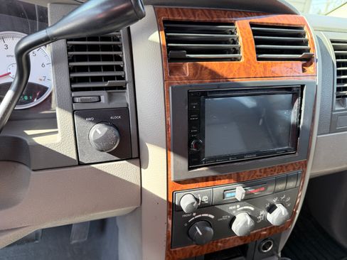 Used 2007 Dodge Durango SLT image 9