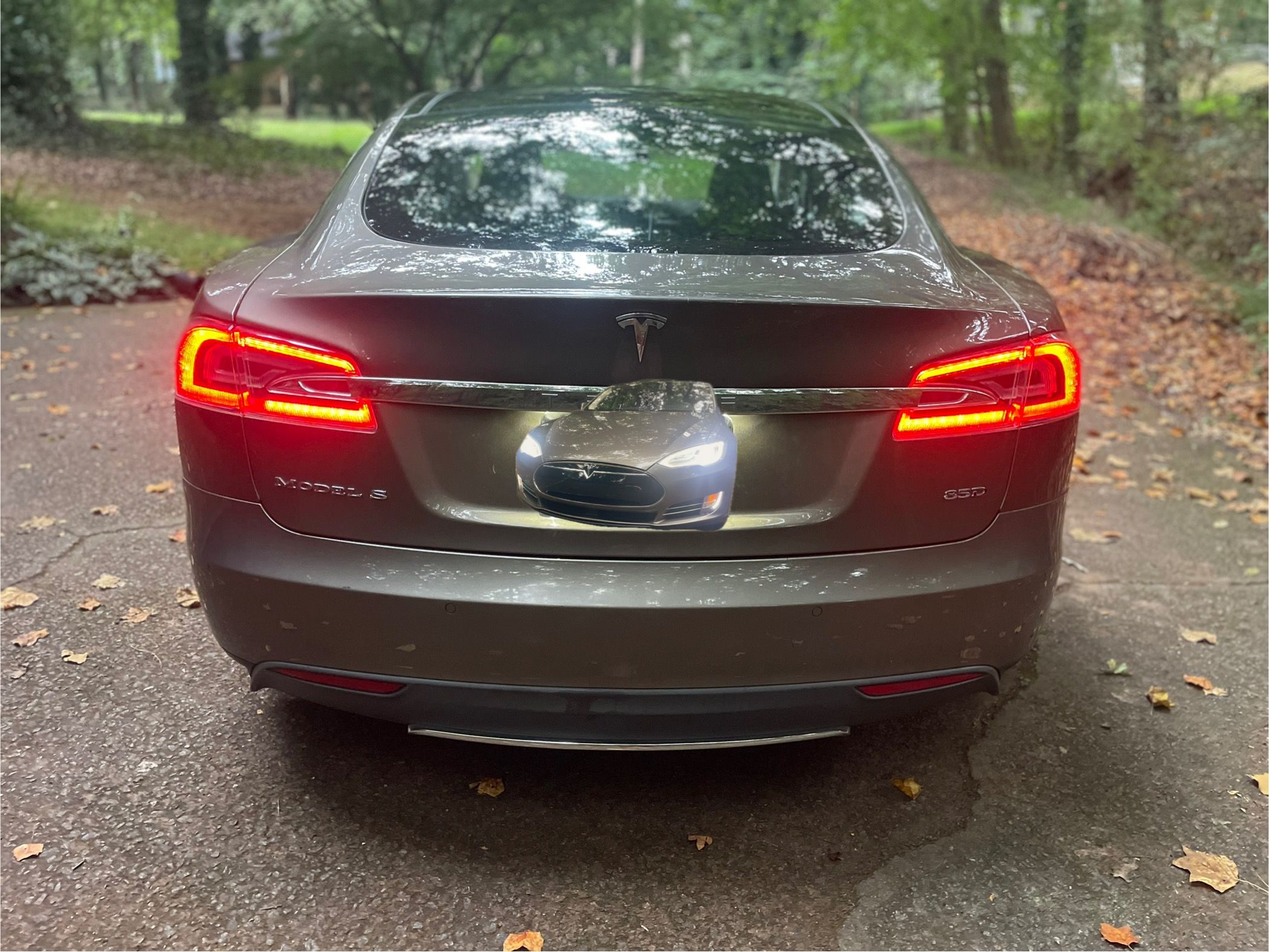 Used 2015 Tesla Model S 85D AWD/4WD image 9