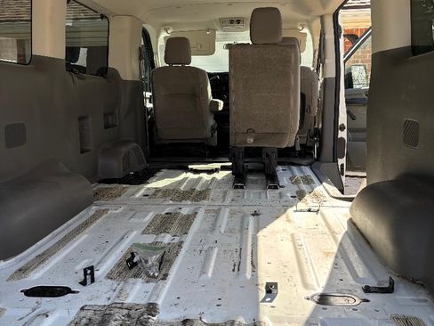 Used 2012 Nissan NV 3500 S image 6