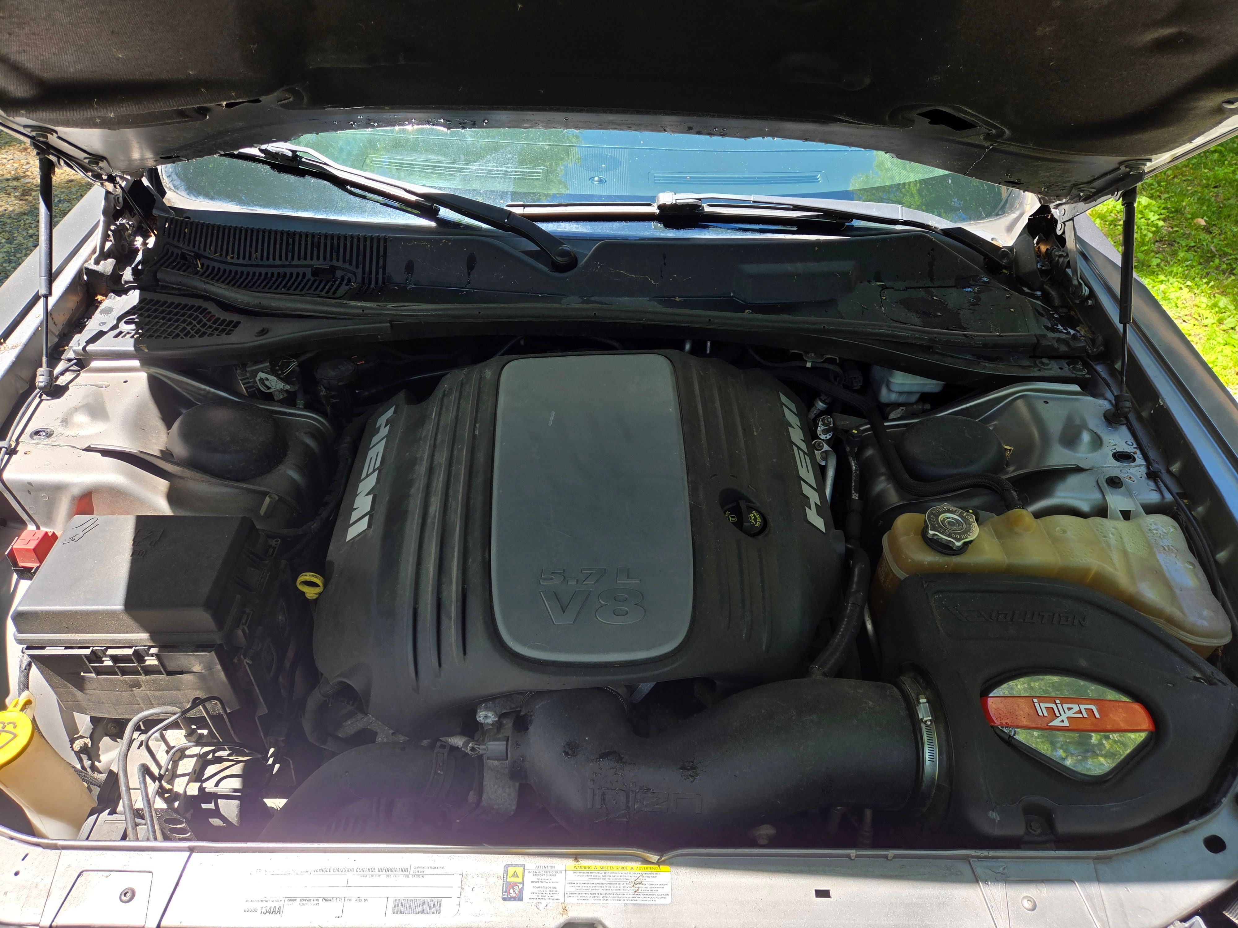 Used 2011 Dodge Challenger R/T RWD image 14