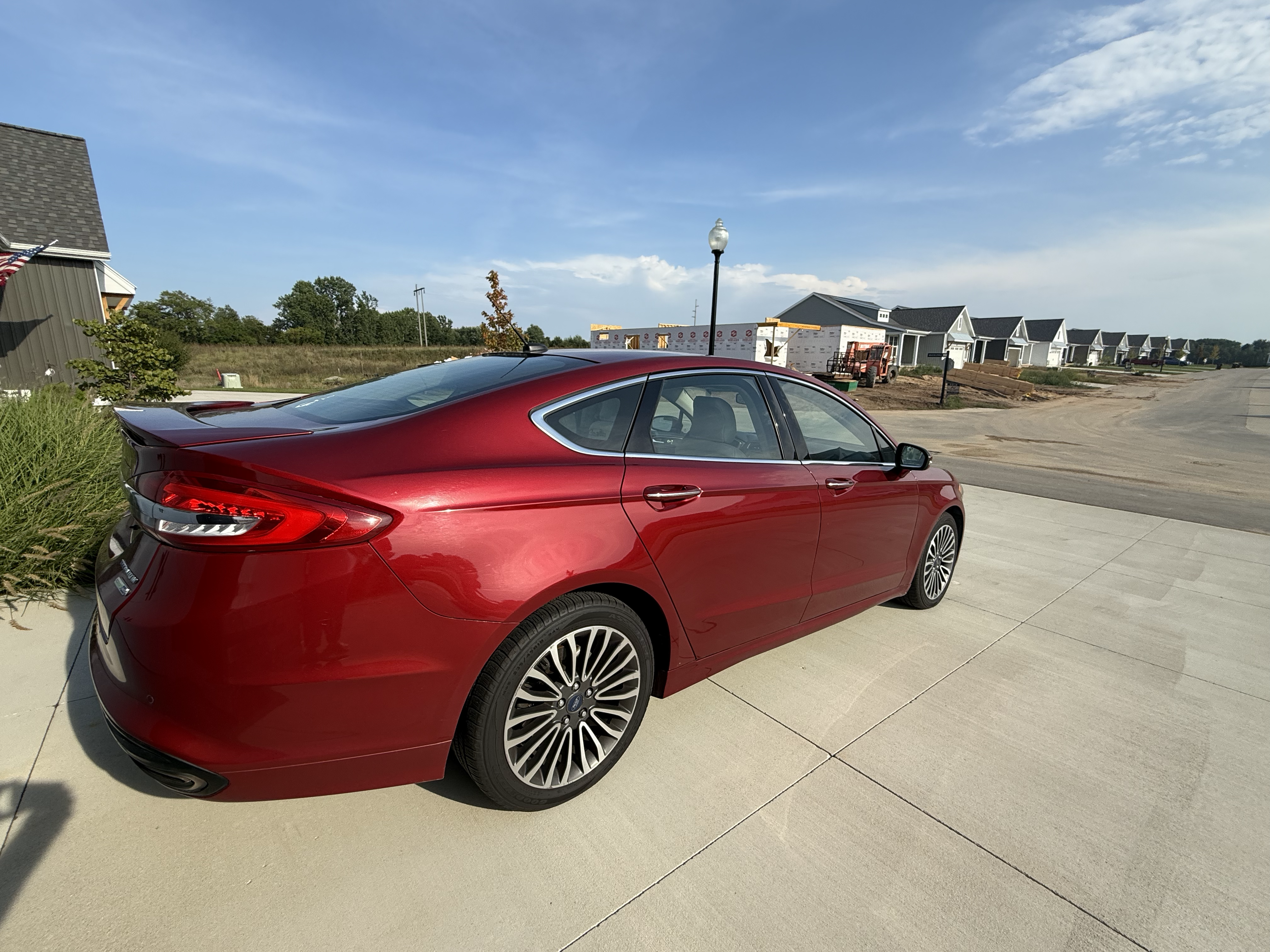 Used 2018 Ford Fusion Titanium AWD/4WD image 2
