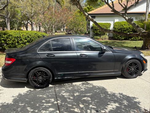 Used 2009 Mercedes-Benz C 350 Sport image 8