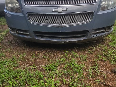 Used 2009 Chevrolet Malibu LTZ w/ HFV6 Engine Package image 4