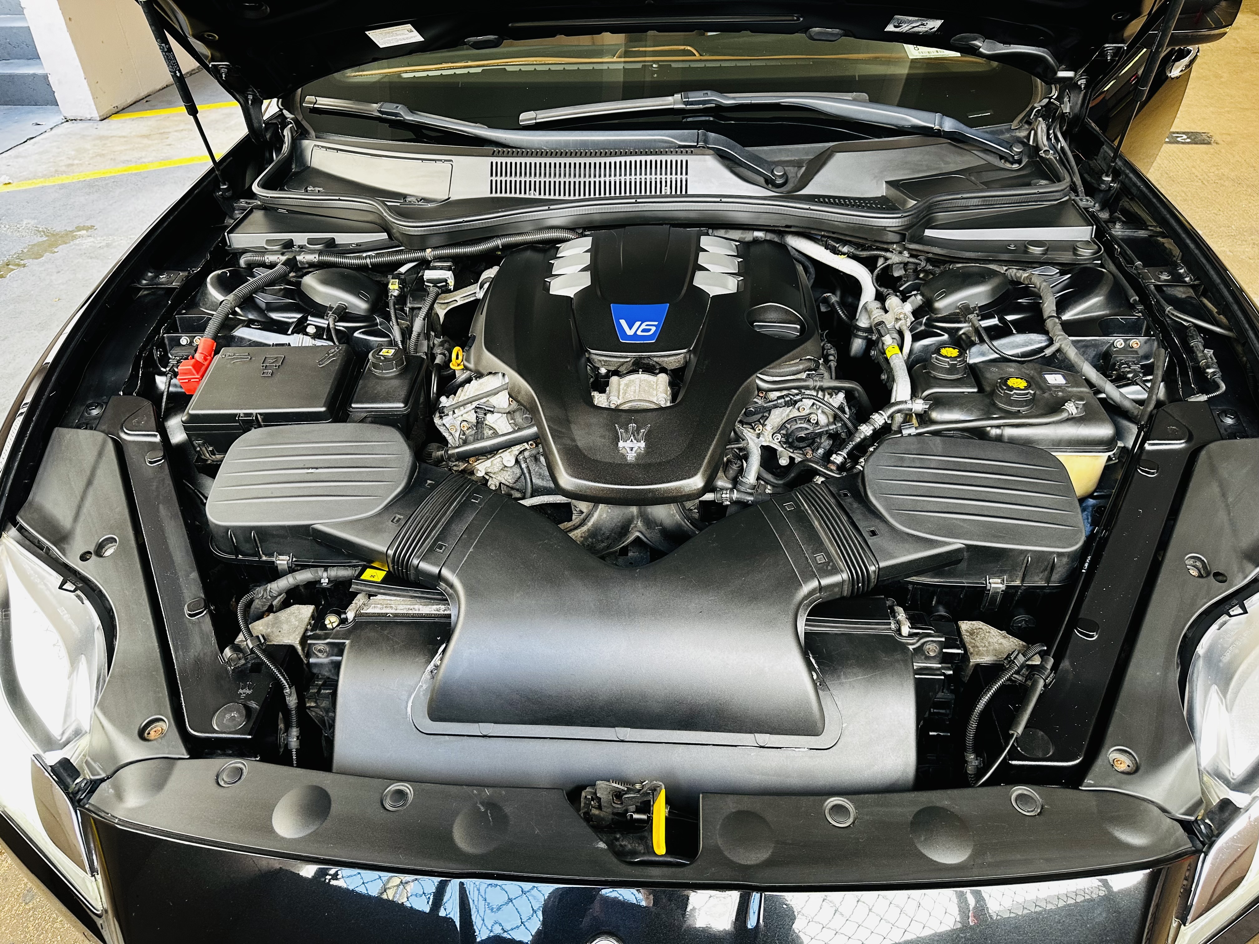 Used 2014 Maserati Quattroporte S Q4 AWD/4WD image 6