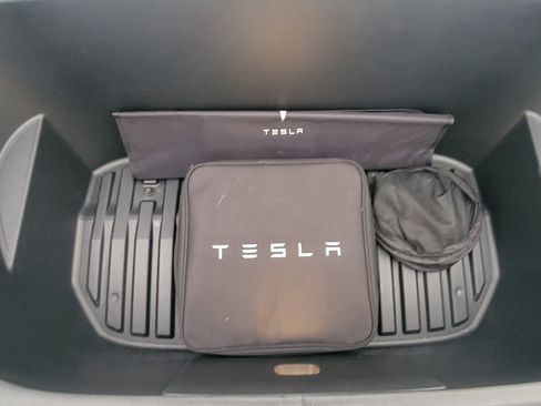 Used 2022 Tesla Model Y Performance image 12