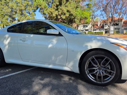 Used 2015 INFINITI Q60 Journey w/ Premium Package RWD image 5