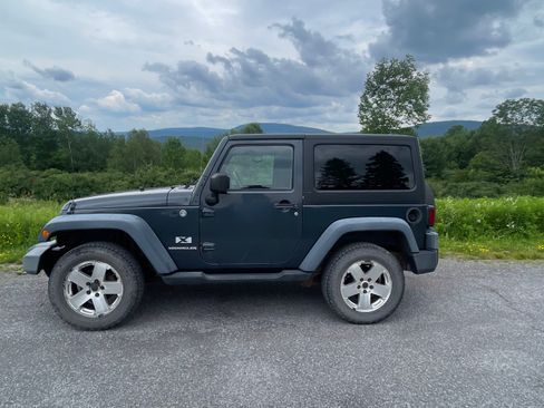Used 2008 Jeep Wrangler X AWD/4WD image 13