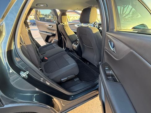 Used 2019 Chevrolet Blazer LT image 17