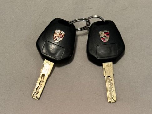 Used 2002 Porsche 911 Cabriolet image 11