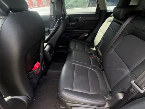 Used 2020 Lincoln Corsair FWD w/ Equipment Group 101A image 6