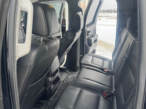 Used 2019 Chevrolet Silverado 1500 LT w/ All Star Edition image 27