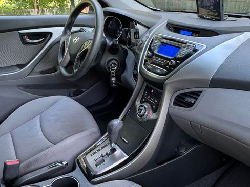 Used 2013 Hyundai Elantra GLS w/ Preferred Pkg FWD image 20