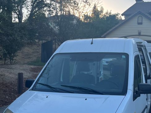 Used 2012 Ford Transit Connect XL FWD image 1