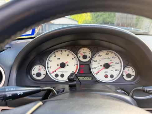 Used 2003 MAZDA MX-5 Miata SE image 12