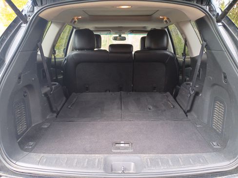 Used 2014 Nissan Pathfinder Platinum w/ Platinum Premium Package image 2