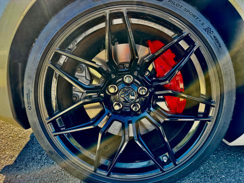 Used 2024 Chevrolet Corvette Z06 image 18