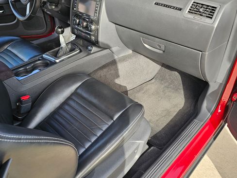 Used 2009 Dodge Challenger R/T image 10