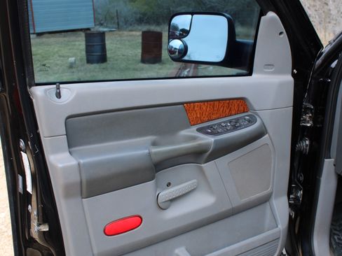 Used 2006 Dodge Ram 3500 Truck SLT image 6