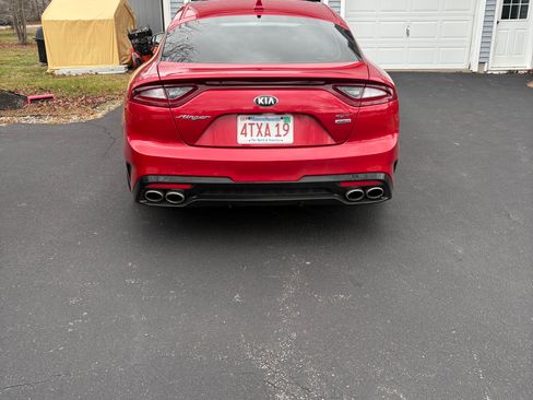Used 2018 Kia Stinger GT2 image 5