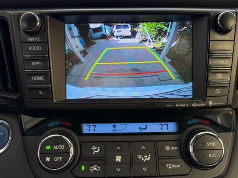 Used 2017 Toyota RAV4 XLE image 16