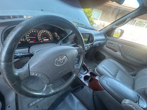 Used 2007 Toyota Sequoia Limited image 6