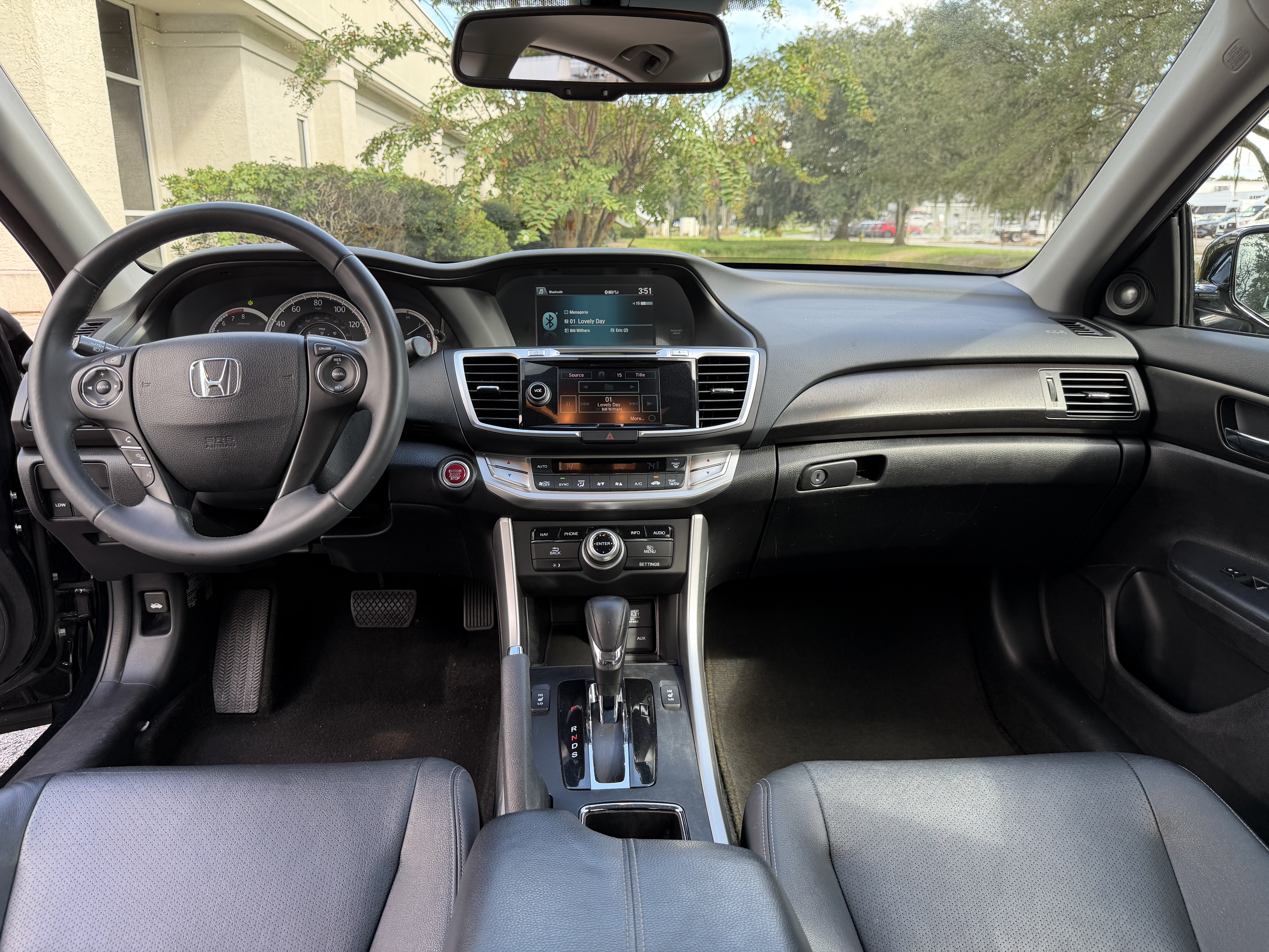 Used 2015 Honda Accord EX-L image 17
