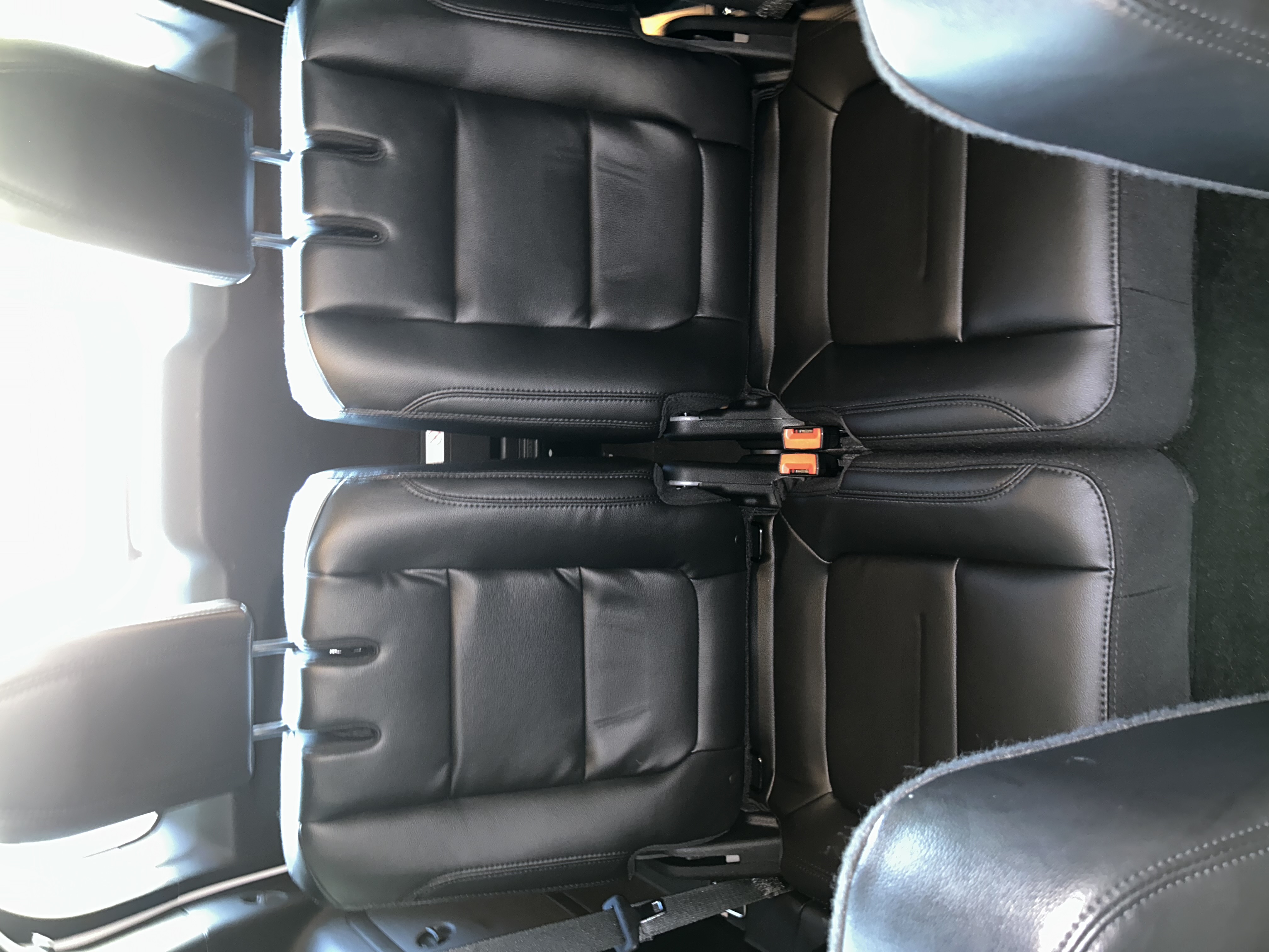 Used 2017 Ford Explorer XLT w/ Equipment Group 202A AWD/4WD image 18