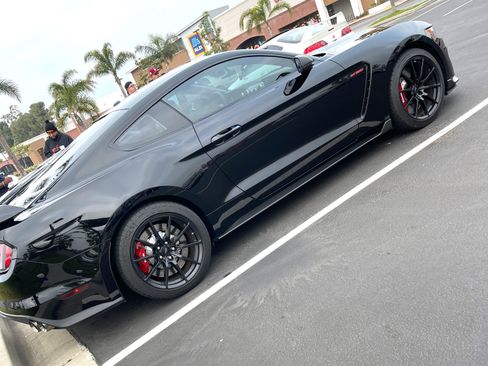 Used 2017 Ford Mustang Shelby GT350 w/ Electronics Package image 4