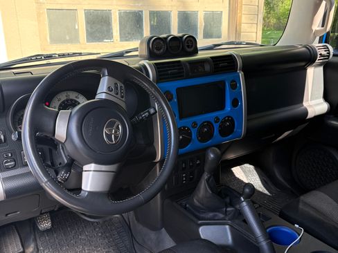 Used 2007 Toyota FJ Cruiser 4WD image 6