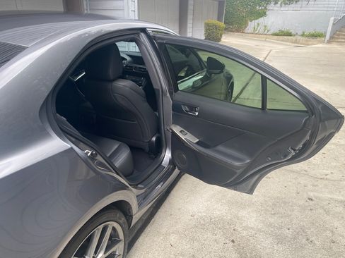 Used 2014 Lexus IS 350 w/ F Sport Package RWD image 9
