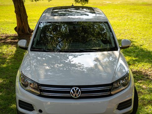 Used 2013 Volkswagen Tiguan S FWD image 10