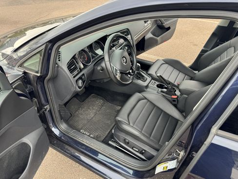Used 2017 Volkswagen Golf Wolfsburg Edition image 25