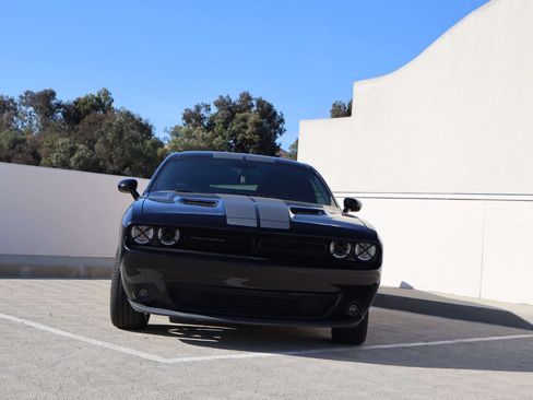 Used 2016 Dodge Challenger SXT Plus image 14