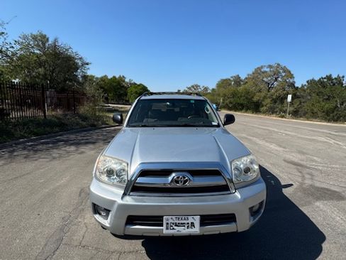 Used 2008 Toyota 4Runner Sport image 2