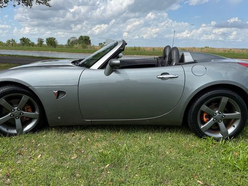 Used 2007 Pontiac Solstice GXP w/ Premium Package image 6