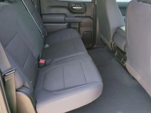 Used 2020 Chevrolet Silverado 1500 Custom w/ Custom Value Package image 6