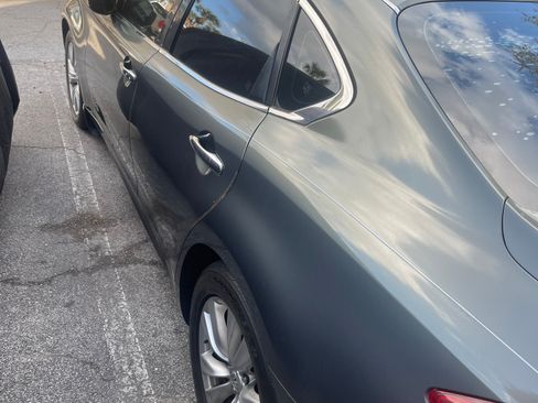 Used 2011 INFINITI M37 w/ Premium Pkg image 8