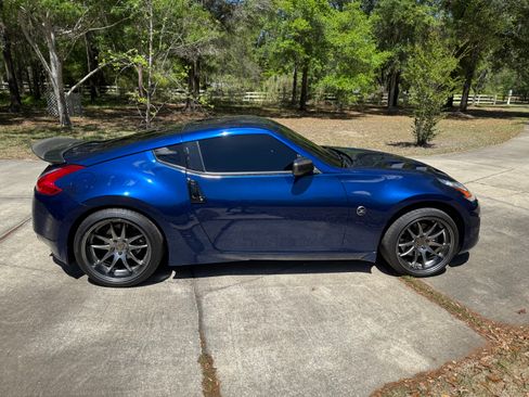 Used 2016 Nissan 370Z Coupe image 9