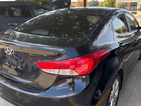 Used 2012 Hyundai Elantra GLS w/ Preferred Pkg 3 image 7