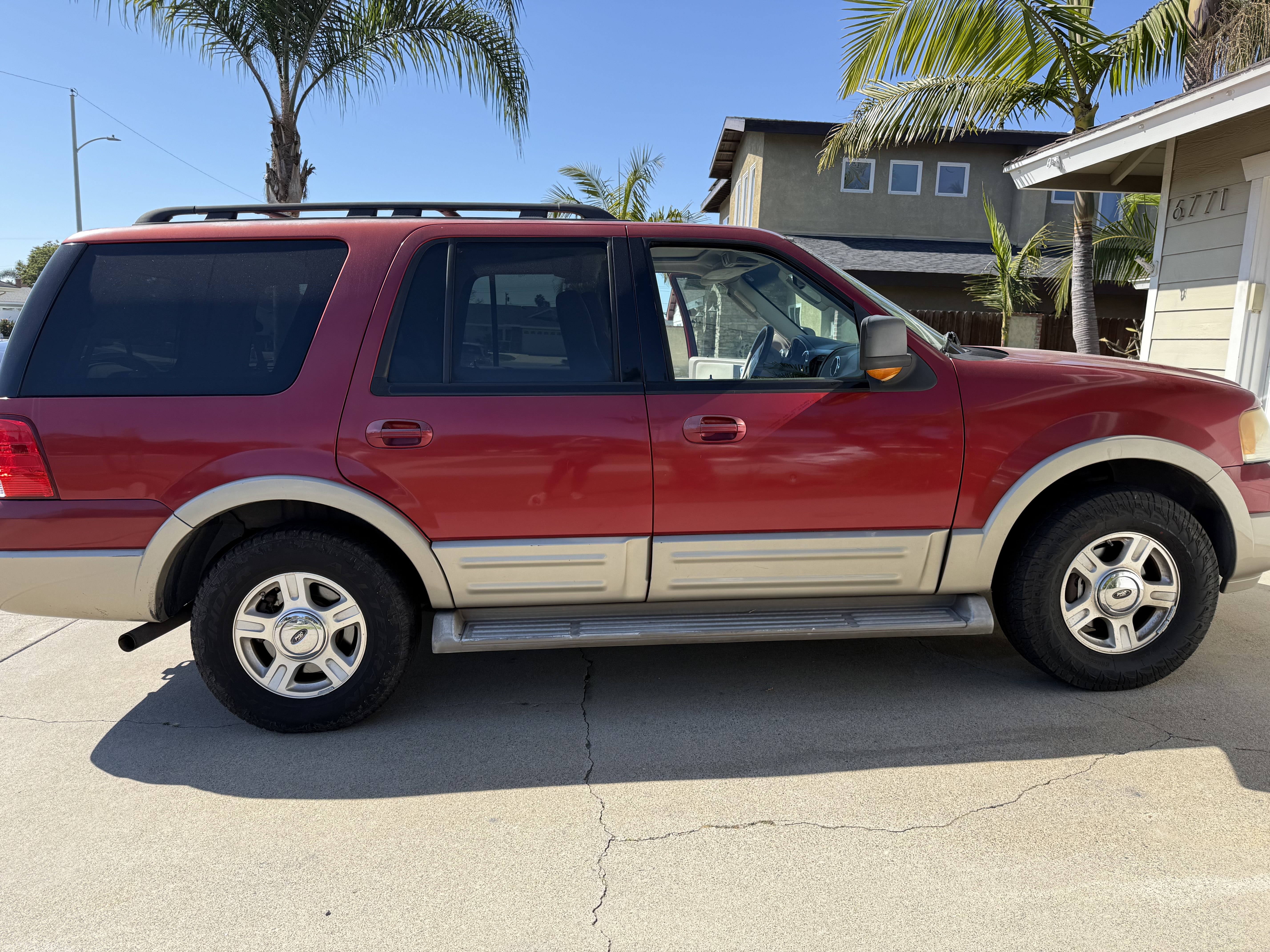 Used 2006 Ford Expedition Eddie Bauer RWD image 1