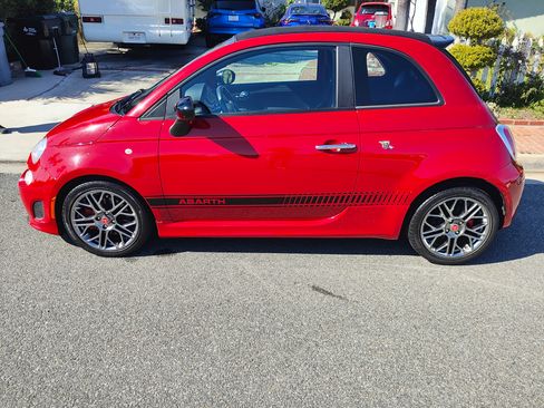 Used 2015 FIAT 500 Abarth w/ Comfort/Convenience Group image 1