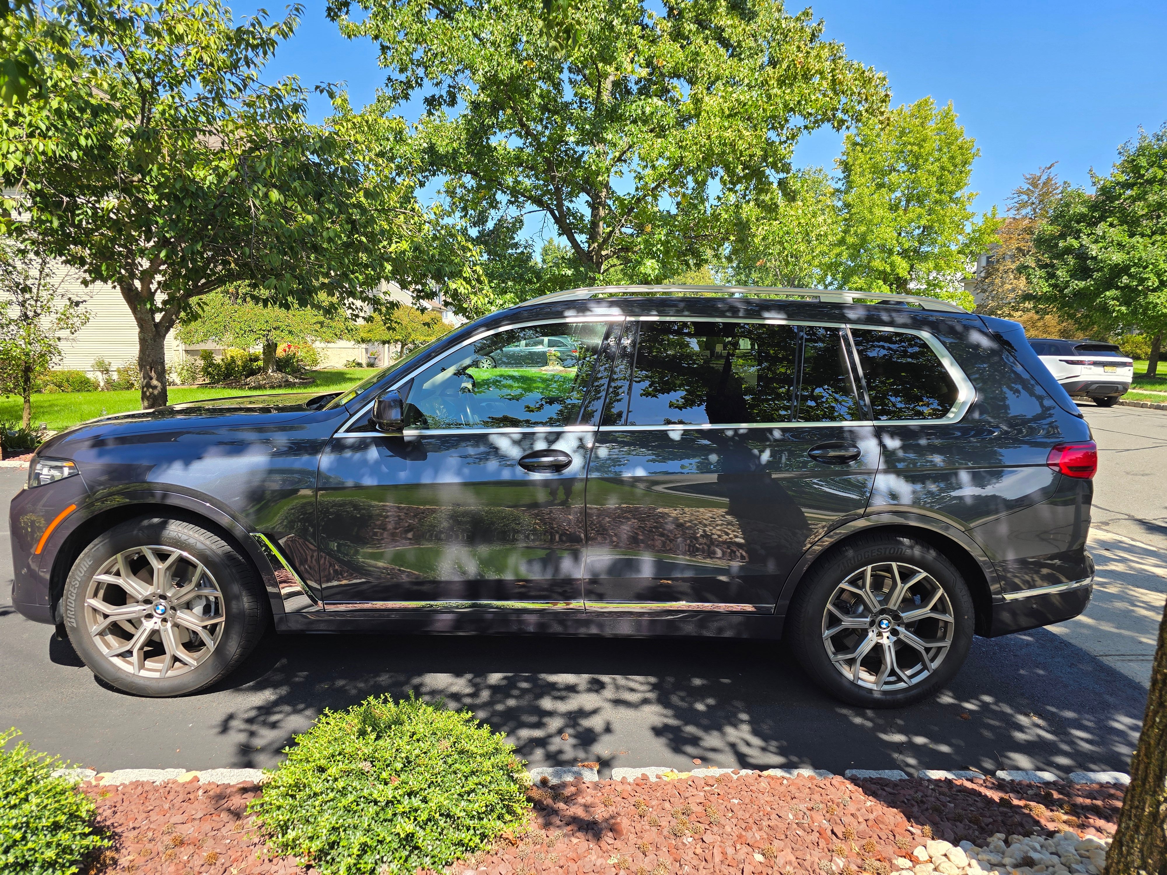 Used 2021 BMW X7 xDrive40i w/ Premium Package AWD/4WD image 24