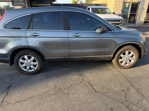 Used 2011 Honda CR-V LX image 9