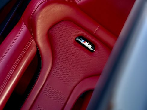 Used 2018 BMW M4 Coupe w/ Competition Package image 8