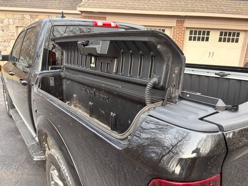 Used 2018 RAM 1500 Limited image 6